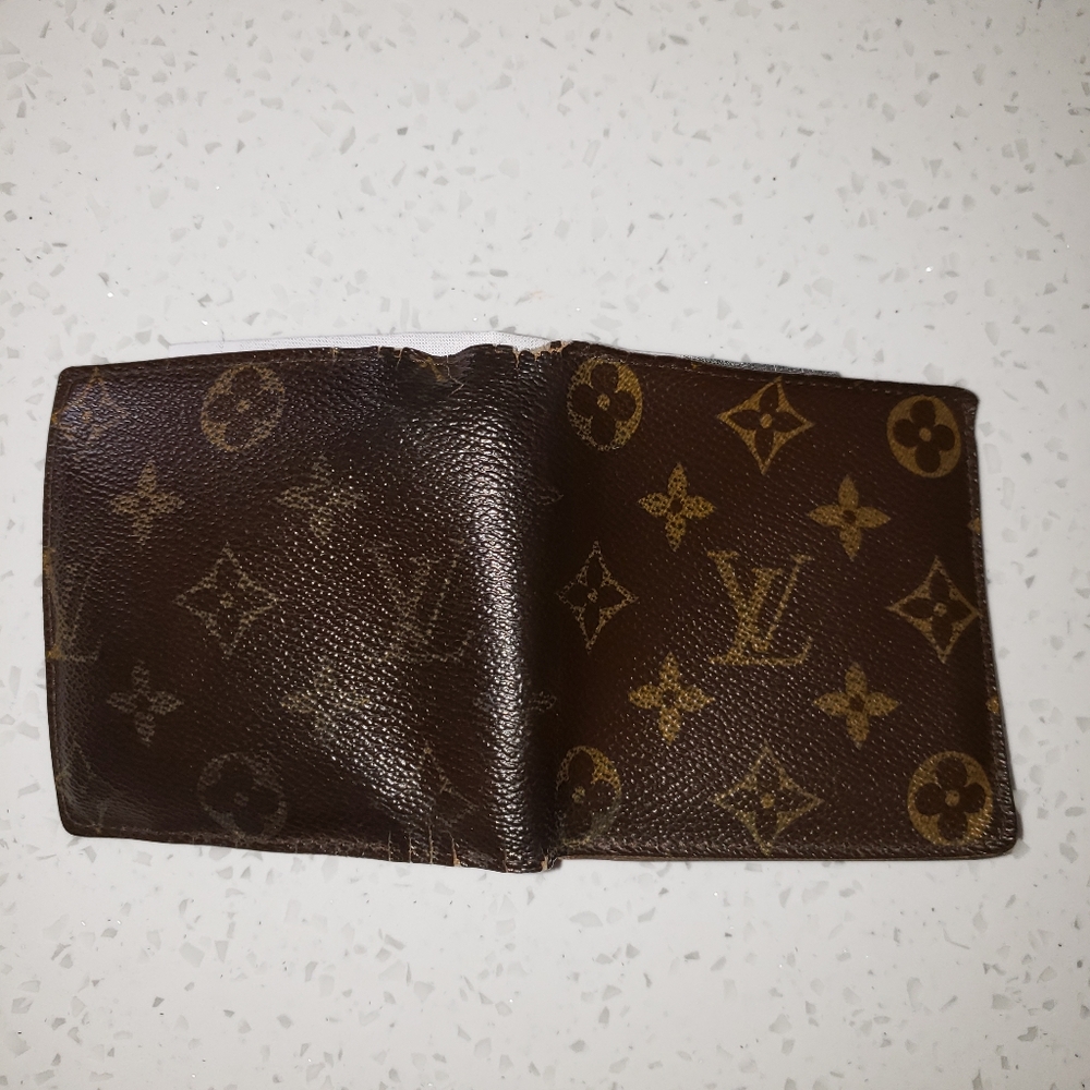 Louis Vuitton Wallet - Picture 6 of 16